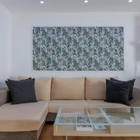 Tamadaba House *